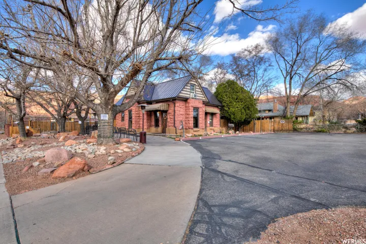 84 W 200 N, Moab, Utah 84532