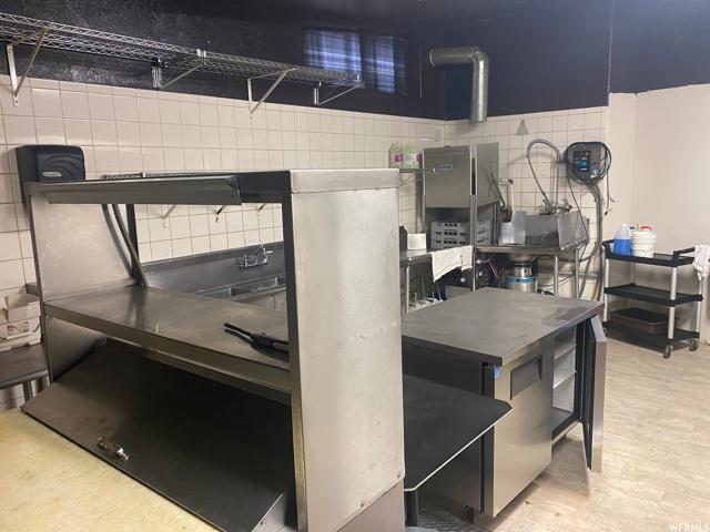 1089 E HWY 40