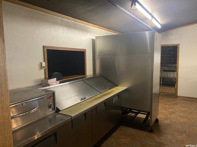 1089 E HWY 40