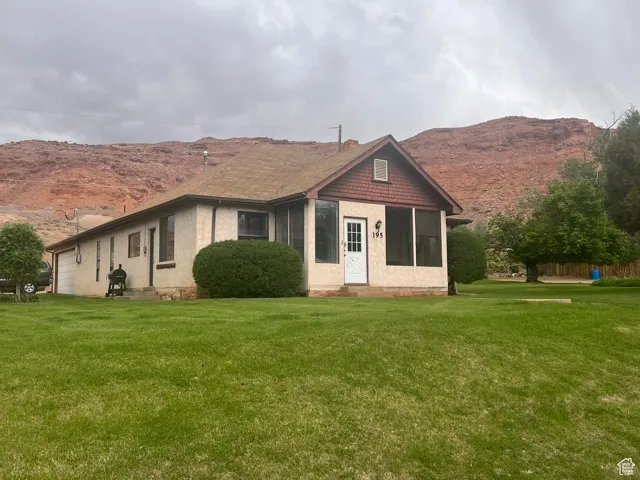 195 E 200 N, Moab, Utah 84532