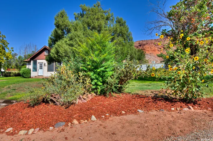 195 E 200 N, Moab, Utah 84532