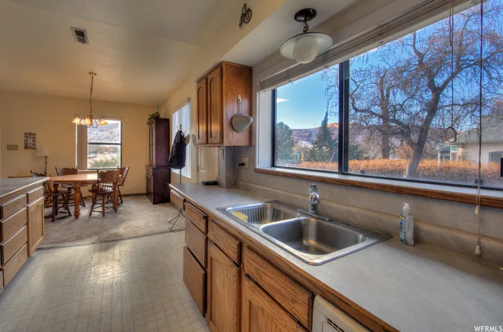 195 E 200 N, Moab, Utah 84532