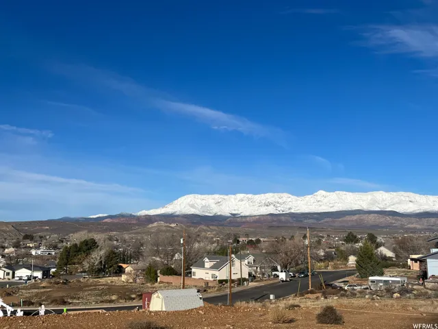 View of mountain feature
