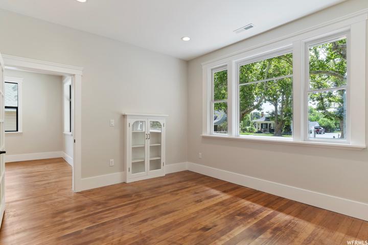 170 N MAIN ST