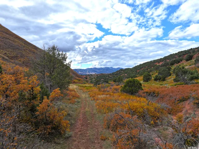 2750 S UT-66 HWY