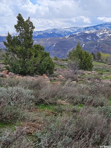 View of mountain feature