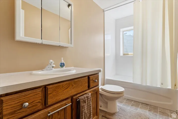 1319 W 1950 N, Clinton, Utah 84015