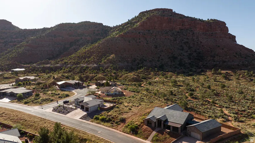 View of mountain feature