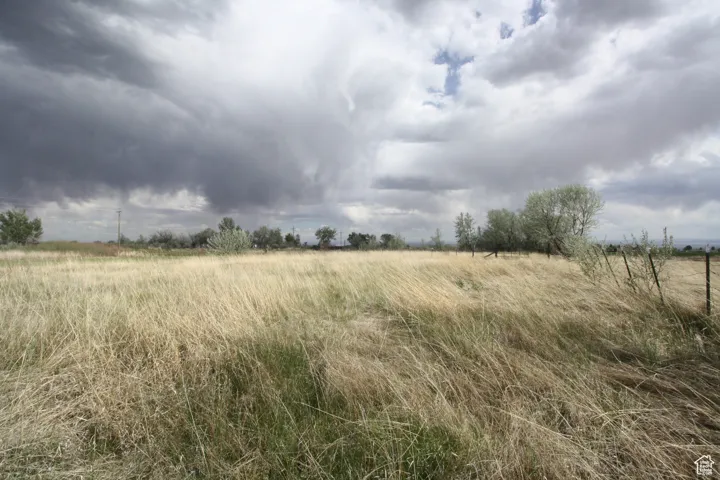 View of mother earth's splendor featuring a rural view