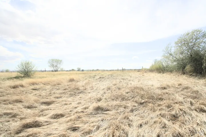 View of mother earth's splendor featuring a rural view