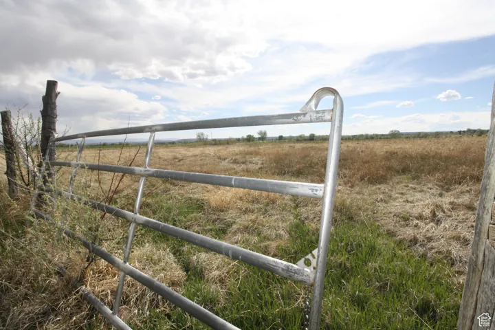 View of yard featuring a rural view