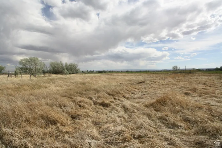 View of mother earth's splendor featuring a rural view