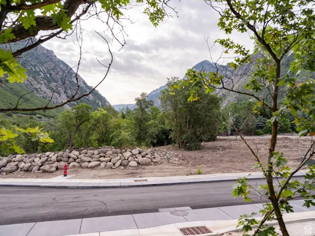 9677 S Quail Hill Ln, Sandy, Utah 84092