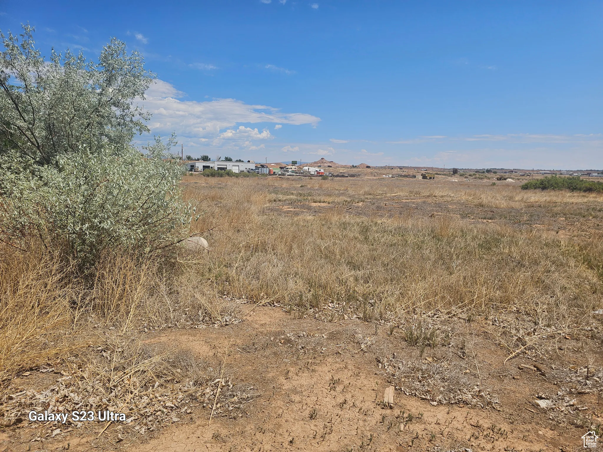 ENTRANCE TO 4 ACRES OF COMMERICAL