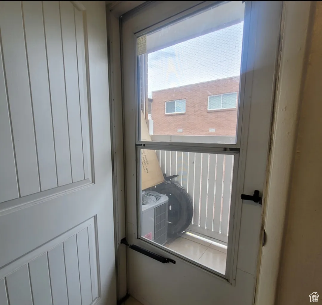 Exterior details with central AC