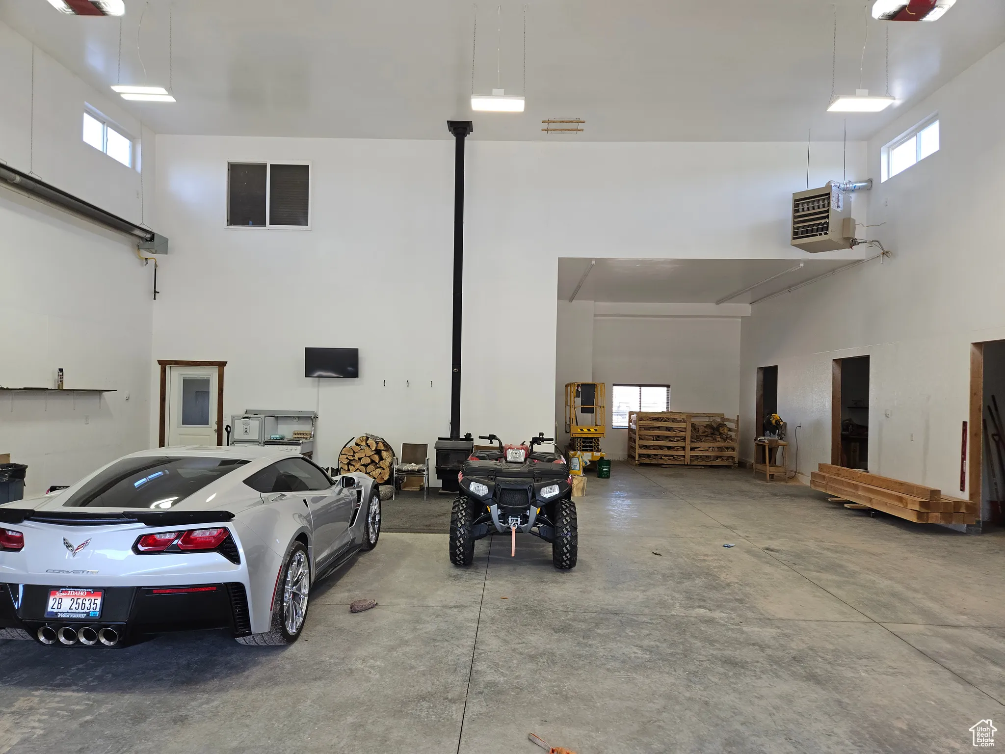 Garage with a heating unit