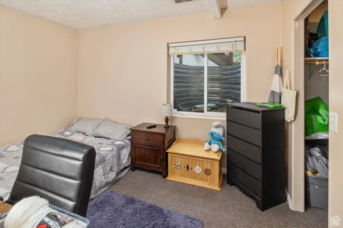 Bedroom 2 (Basement)