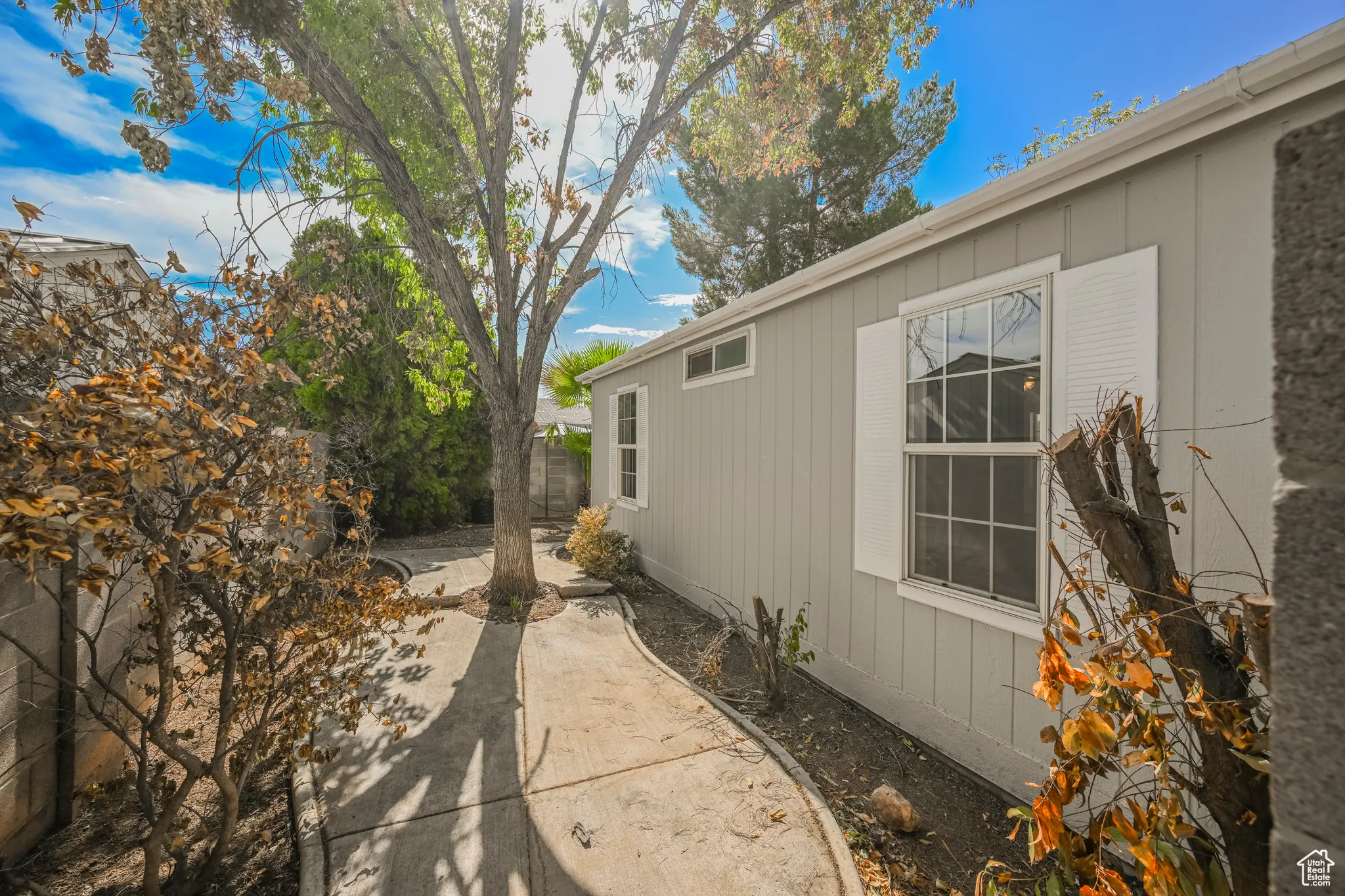 View of side of property