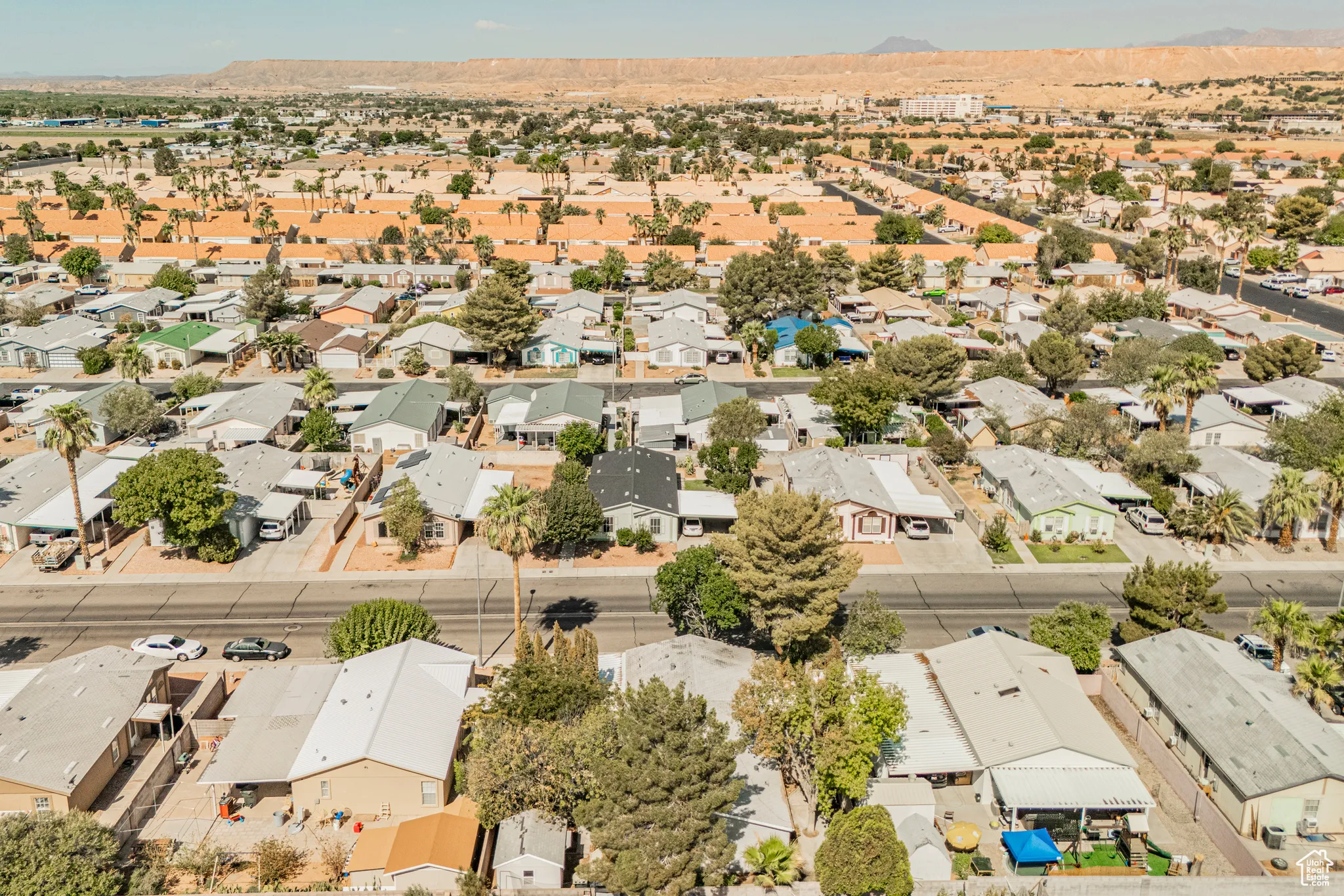Birds eye view of property