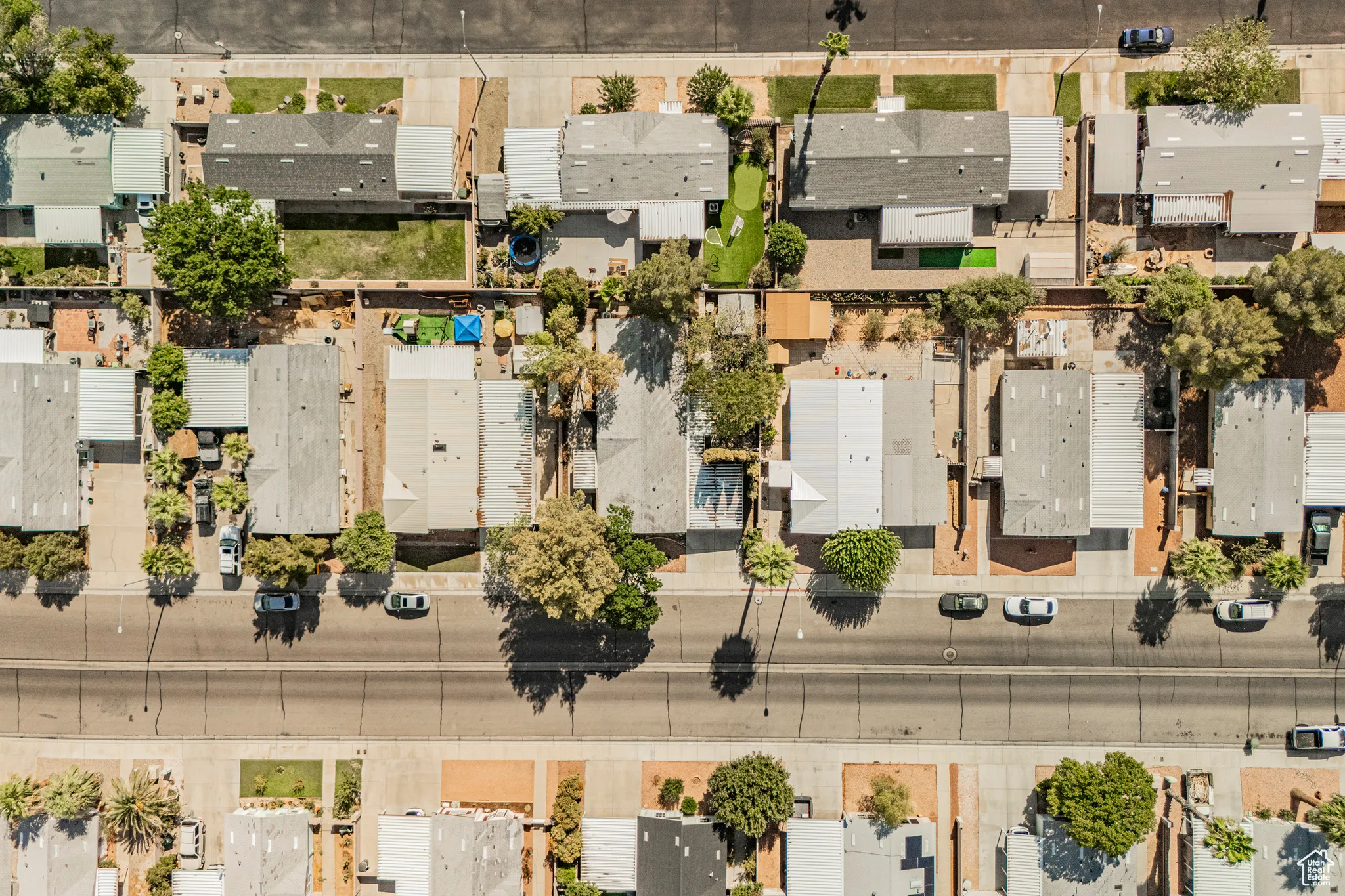 Birds eye view of property