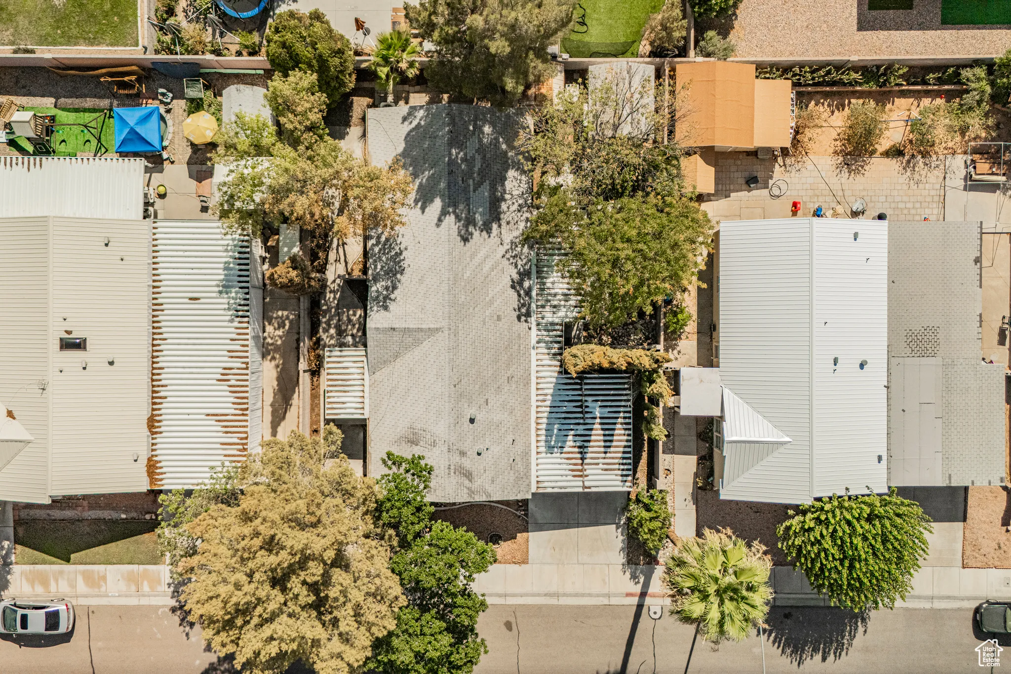 Birds eye view of property