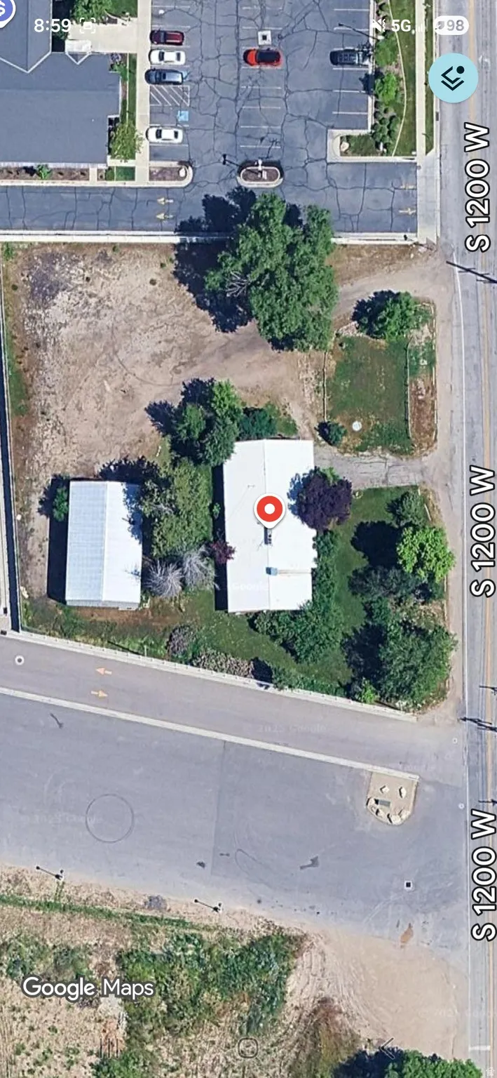 Aerial view of property and surrounding area