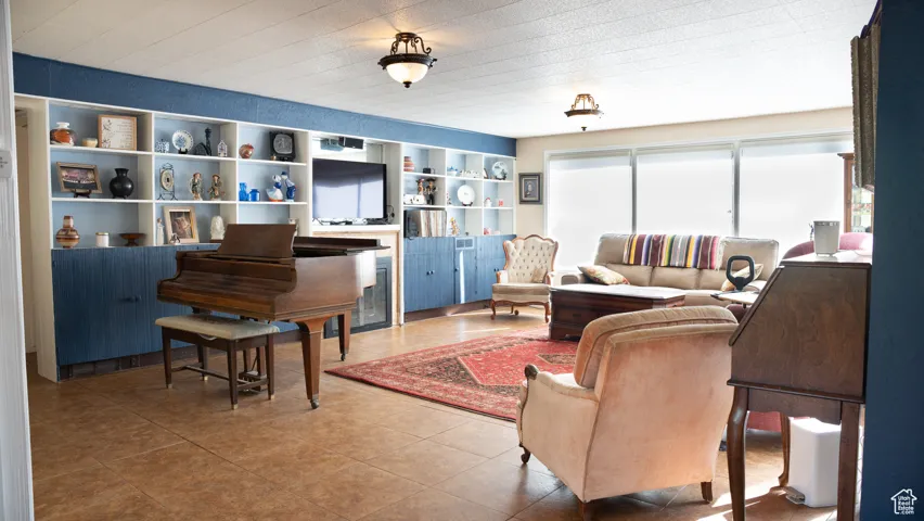 10143 S Dimple Dell Rd, Sandy, Utah 84092