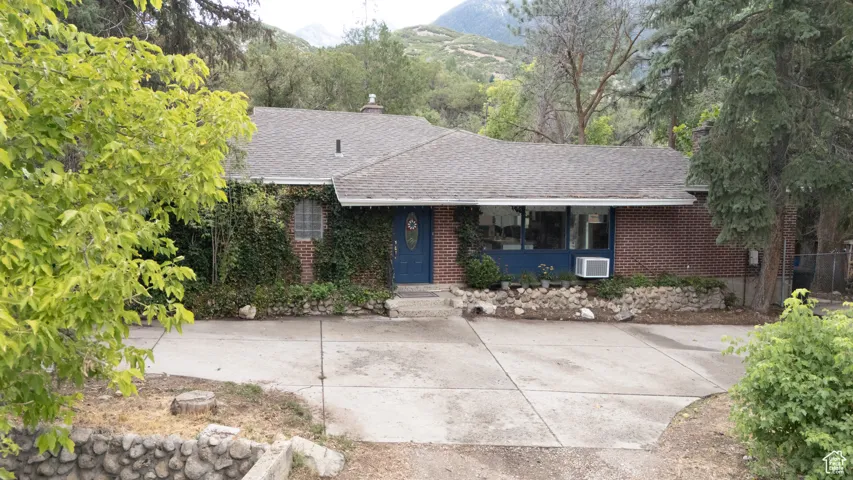 10143 S Dimple Dell Rd, Sandy, Utah 84092