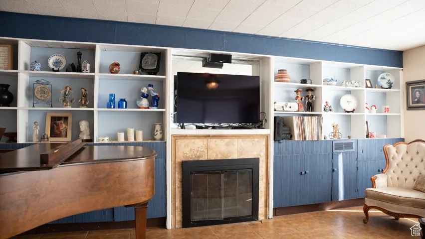 10143 S Dimple Dell Rd, Sandy, Utah 84092