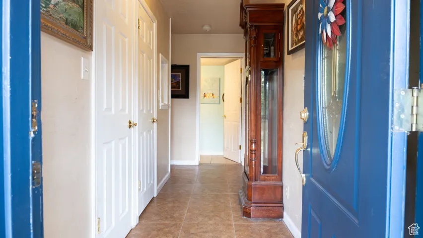 10143 S Dimple Dell Rd, Sandy, Utah 84092