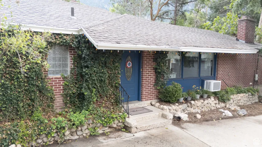 10143 S Dimple Dell Rd, Sandy, Utah 84092