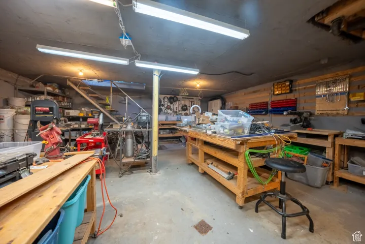 10143 S Dimple Dell Rd, Sandy, Utah 84092
