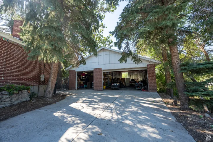10143 S Dimple Dell Rd, Sandy, Utah 84092