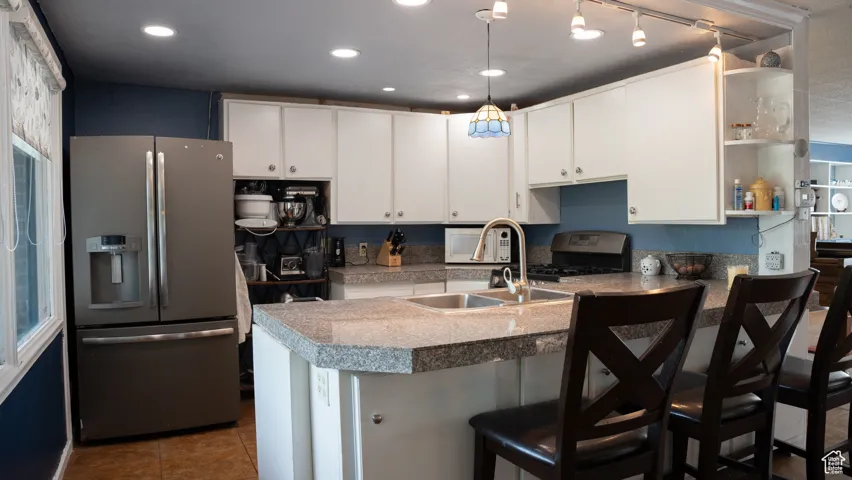10143 S Dimple Dell Rd, Sandy, Utah 84092