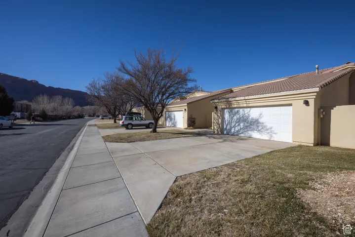 592 W Hale Ave, Moab, Utah 84532