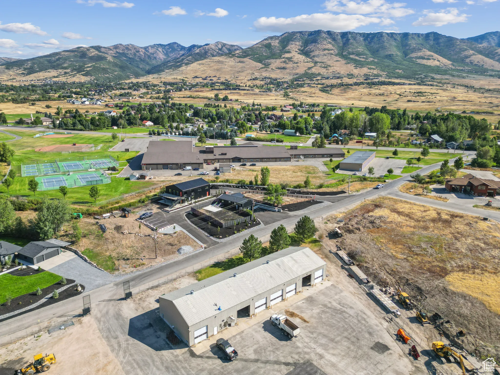 Aerial view featuring a mountain view
