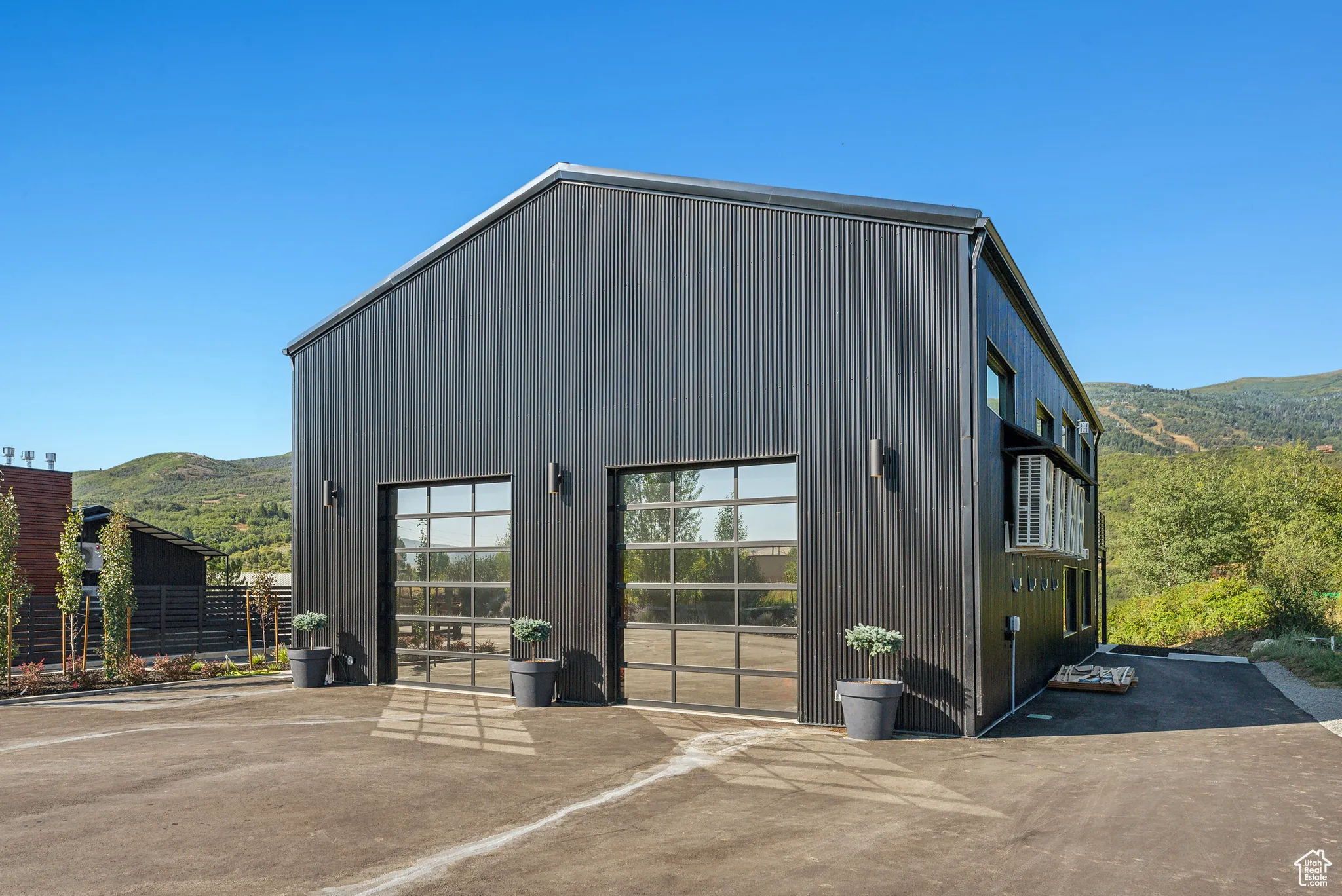 View of outbuilding featuring a mountain view