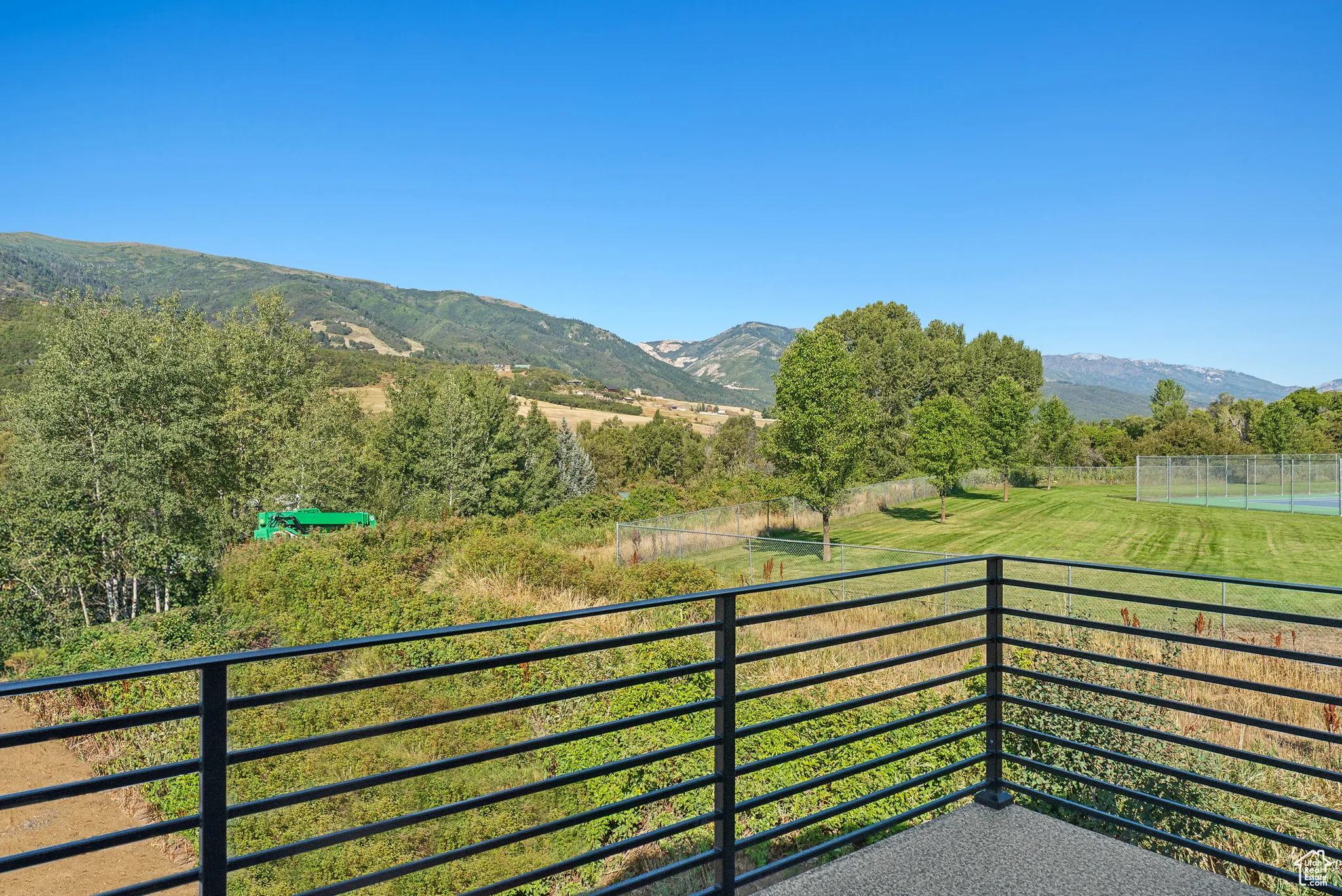 Expansive deck to enjoy the brreath taking views of Ogden Valley