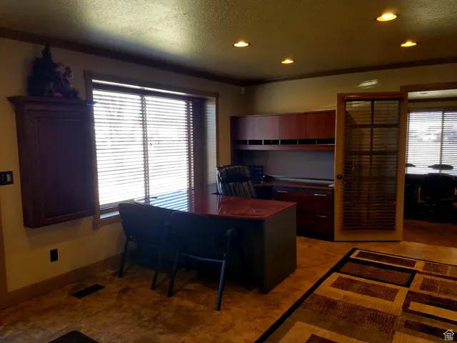 33 W 45oo, Murray, Utah 84107