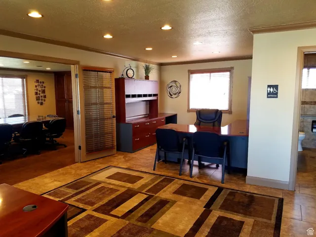 33 W 45oo, Murray, Utah 84107