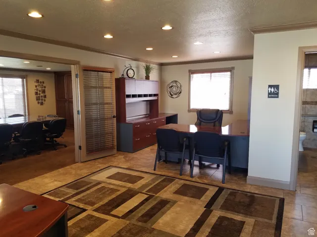 33 W 45oo, Murray, Utah 84107