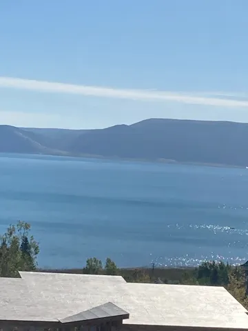 531 W Raspberry Patch Rd, Garden City, Utah 84028