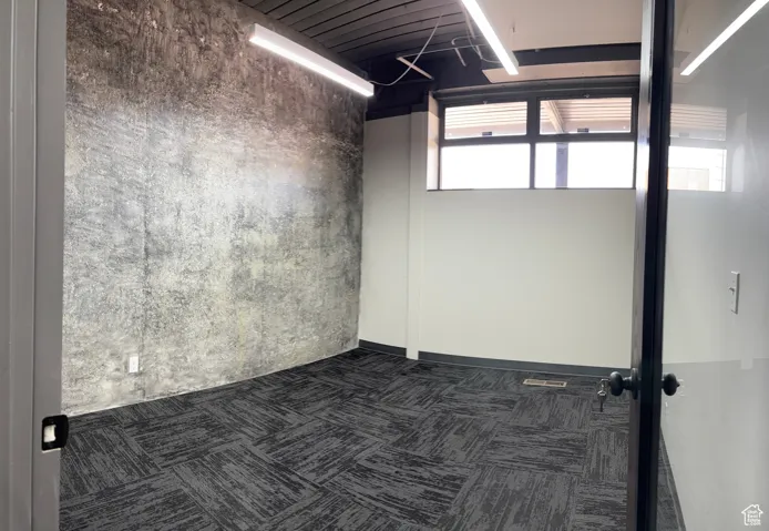 Executive Office 3