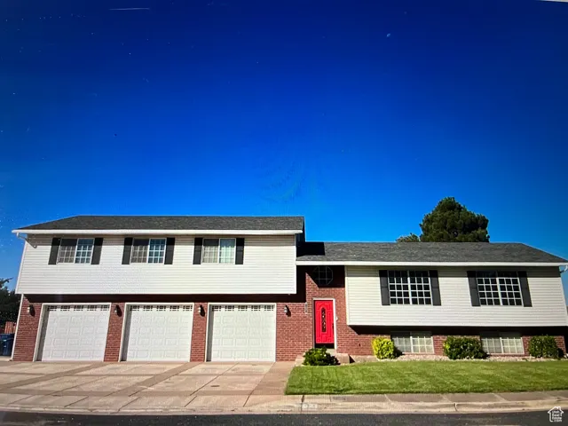 Tri-level home with a 3 car garage