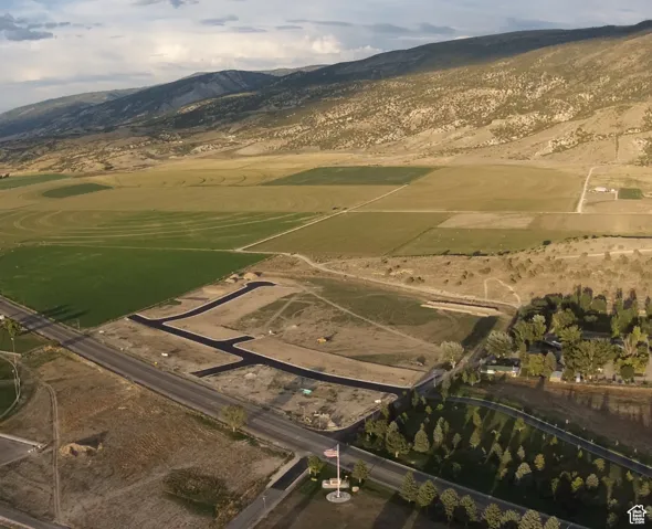 Bird's eye view featuring a mountain view