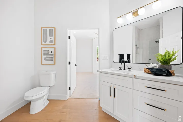 Casita bathroom.