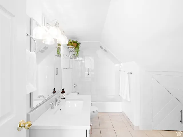 Guest house bathroom