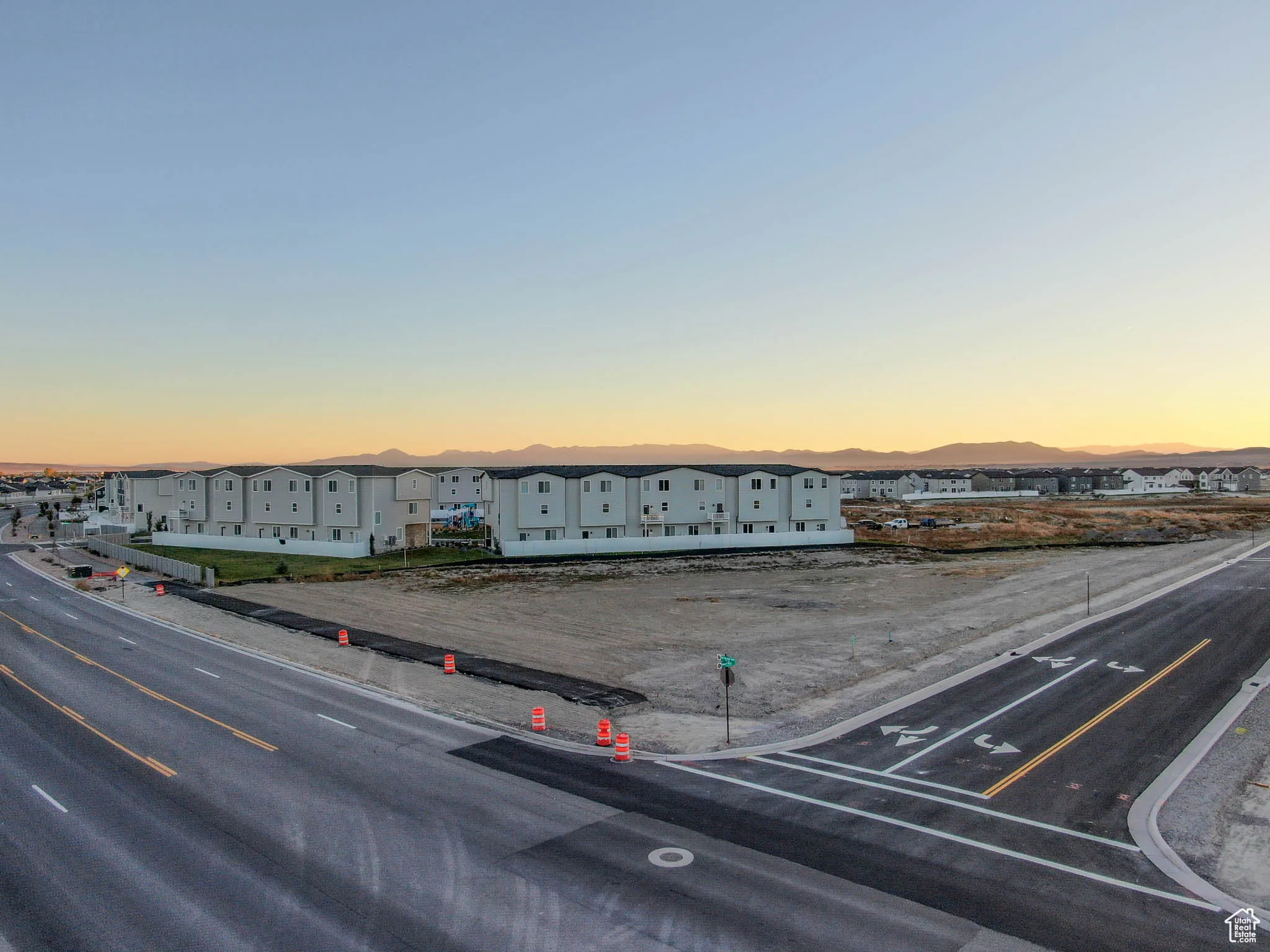 Aerial view at dusk with a mountain view
