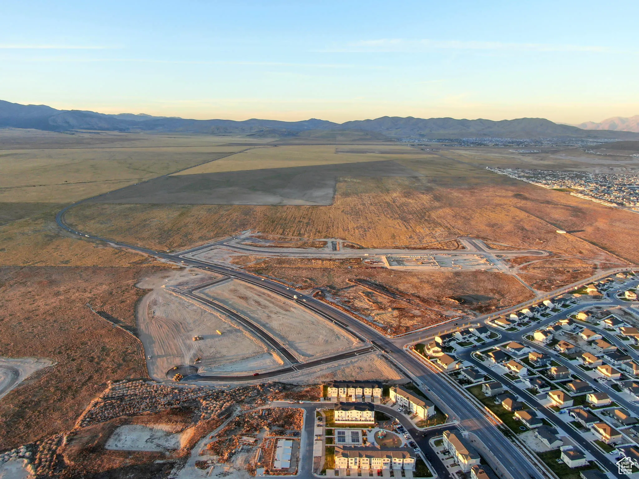 Aerial view at dusk with a mountain view