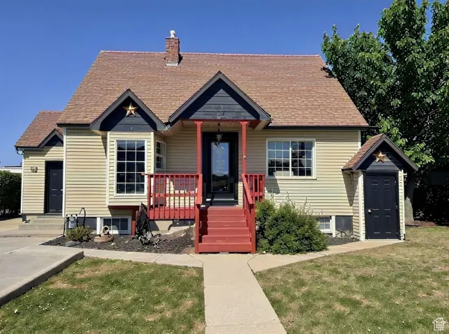 Charming Dual Zoned Property